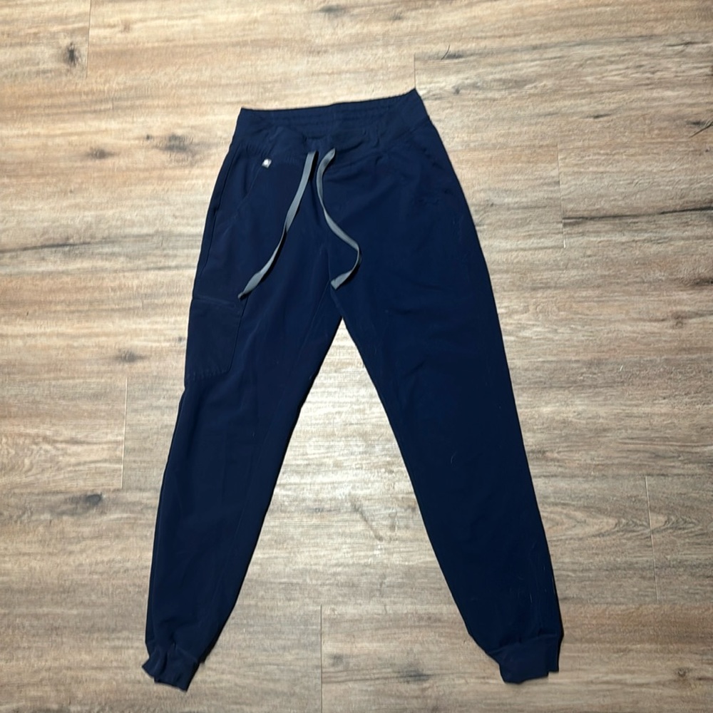 FIGS Zamora Jogger Scrub Pants